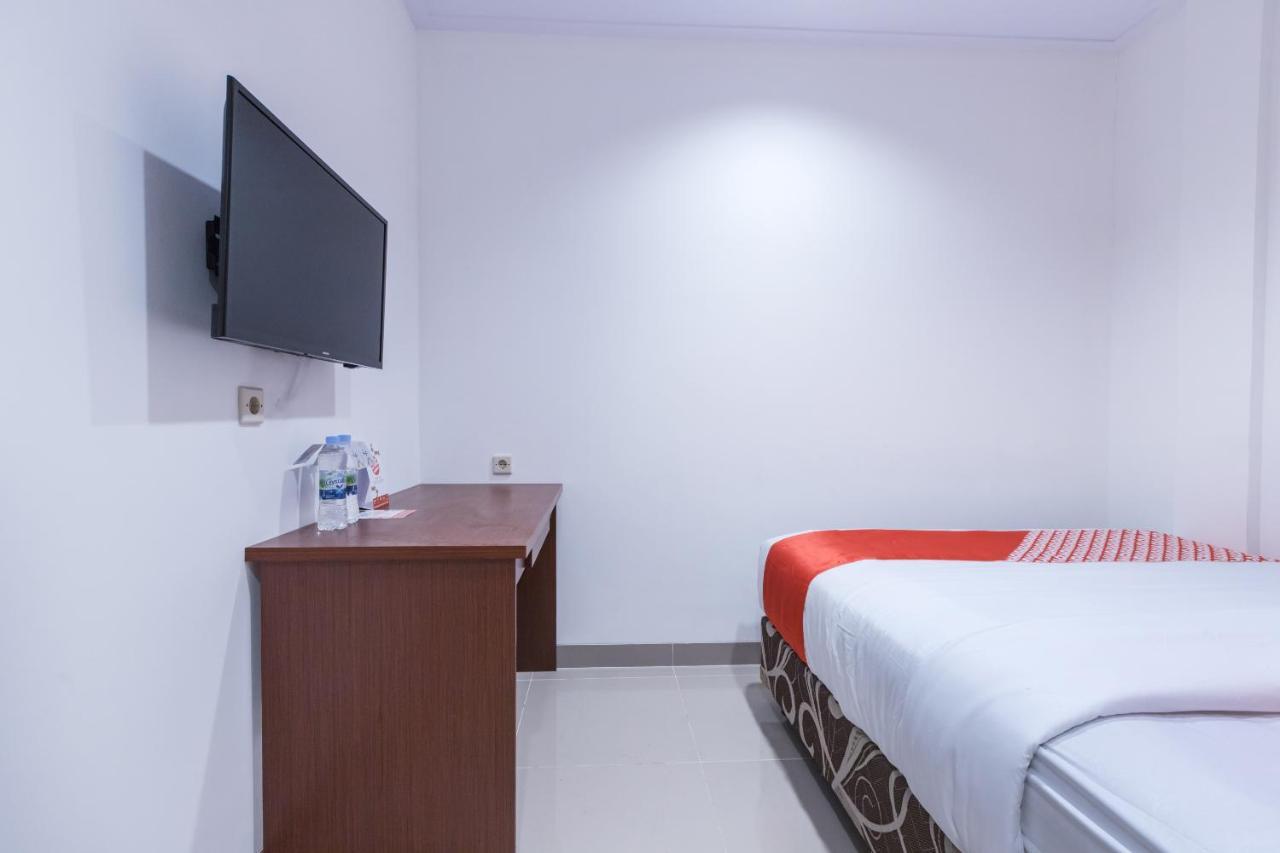 Oyo 1310 Urban Residence جاكرتا المظهر الخارجي الصورة